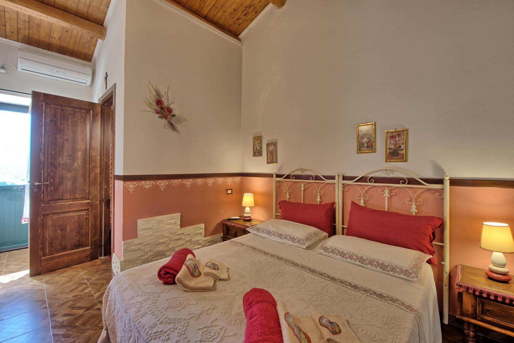 Villa Maddalena By Posarellivillas Palazzolo Acreide Exteriör bild